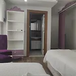 Apartmanhotel Hadrian And *