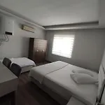 Aparthotel Hadrian And *