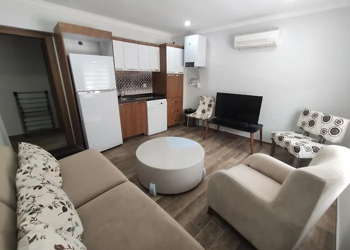 Ξενοδοχείο με διαμερίσματα Hadrian And *