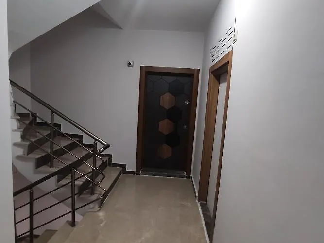 Hadrian And Ξενοδοχείο με διαμερίσματα *