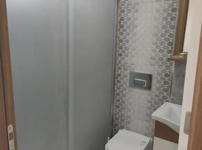 Hadrian And * Αττάλεια