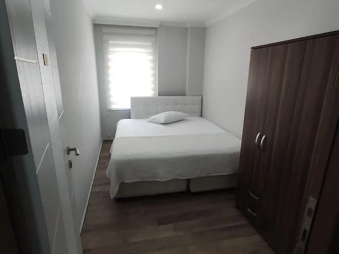 Hadrian And Ξενοδοχείο με διαμερίσματα *